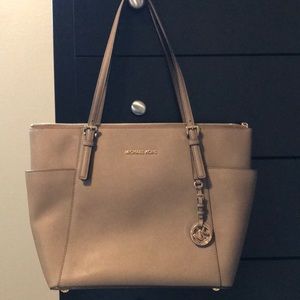 Michael Kors tote